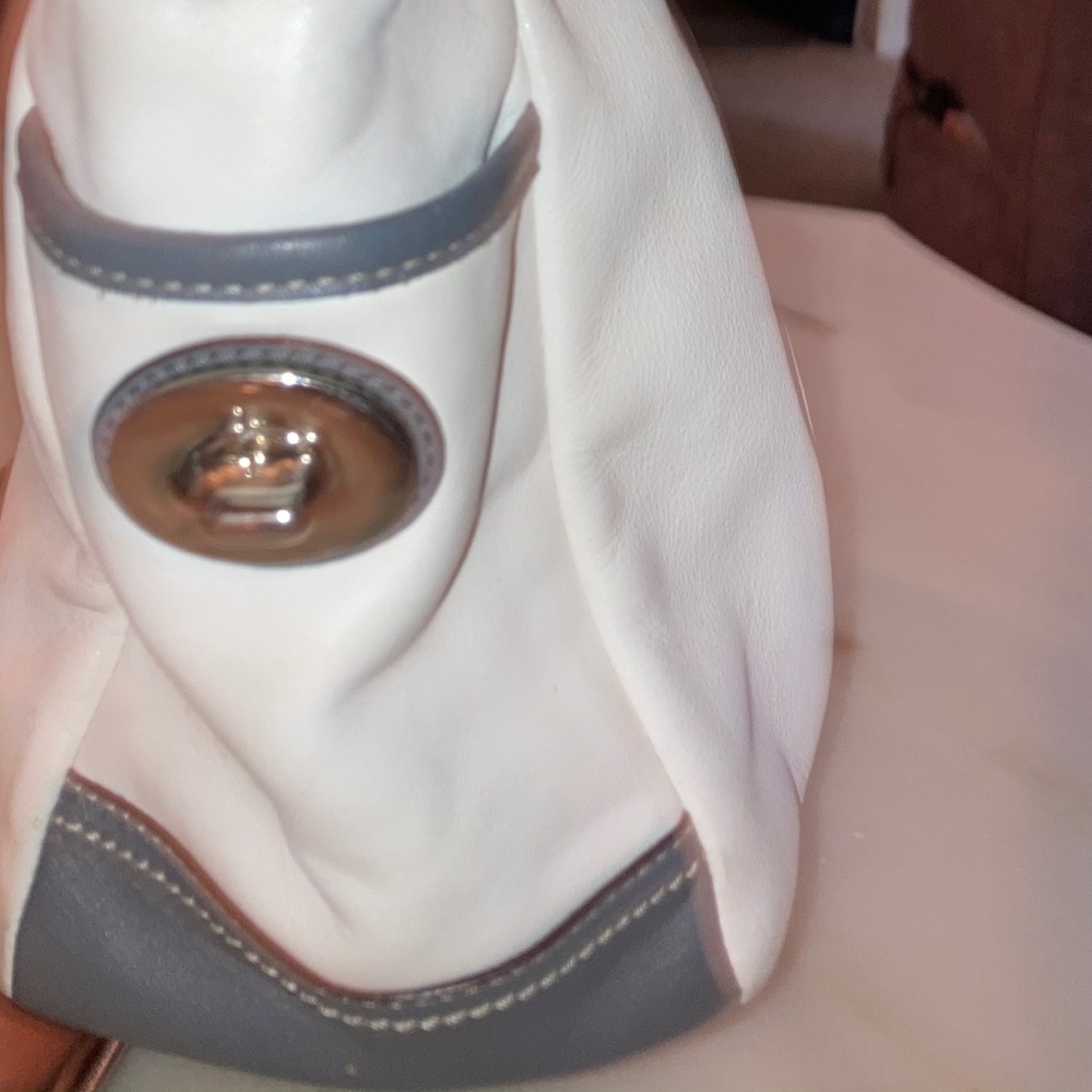Coach Bag - Picture 4 of 5